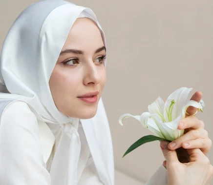 بوتاکس حرفه‌ای و ایمن در تهران: پاسخ به تمام پرسش‌ها در کلینیک آذین